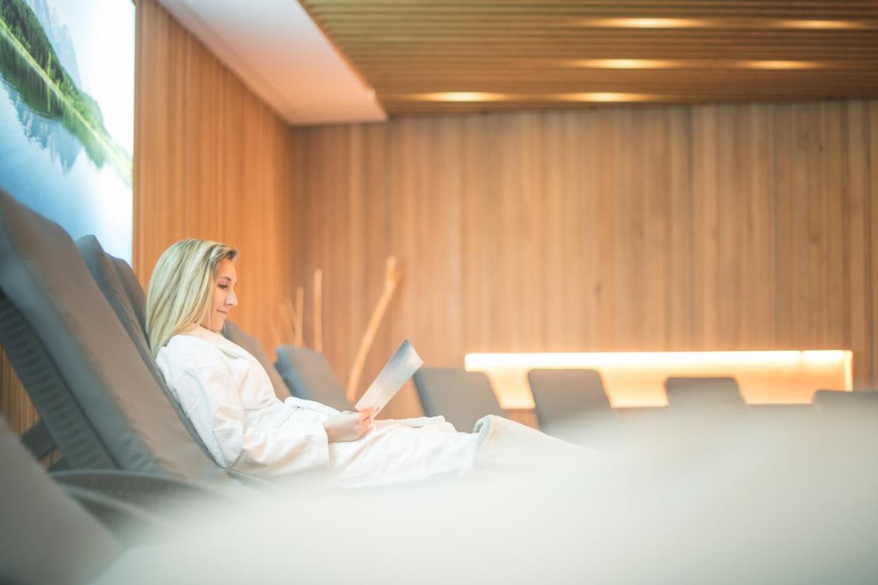 Das Salvator Iris Porsche Landhotel Фризах Экстерьер фото